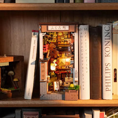 Sakura Wine Alley – DIY Miniature Room Kit